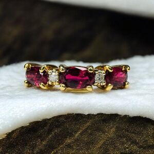 14K Gold- Natural Ruby & Diamond Ring -Size 6.25- .83CTTW -Oval- HIGH CLARITY-2g